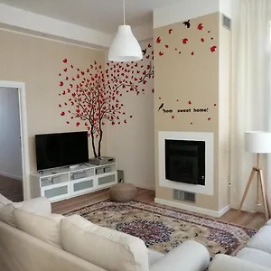 https://ginnys-room.in-sardinia.net