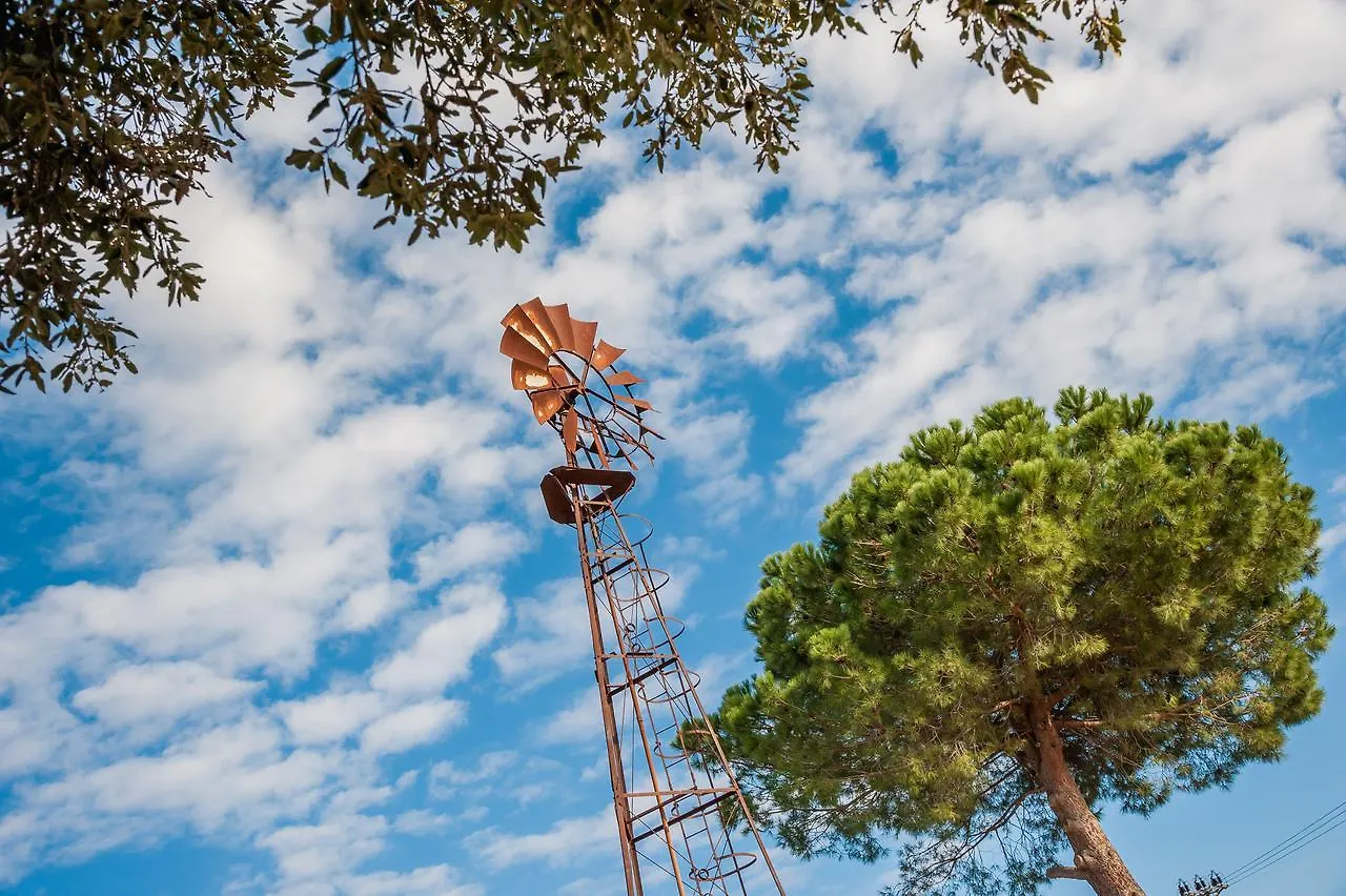 El Molino Agriturismo فونتيبلاندا مزرعة للإقامة